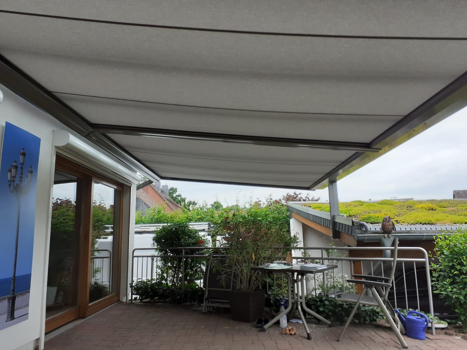 Ausgefahrene 2-teilige Unterglasmarkise