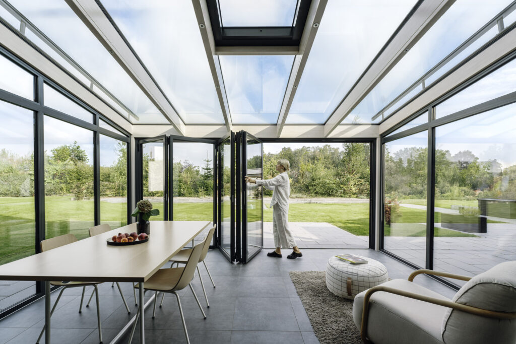 Ein Wintergarten ist ein vollwertiger Wohnraum, aber mit dem Gefühl von Draußen sein