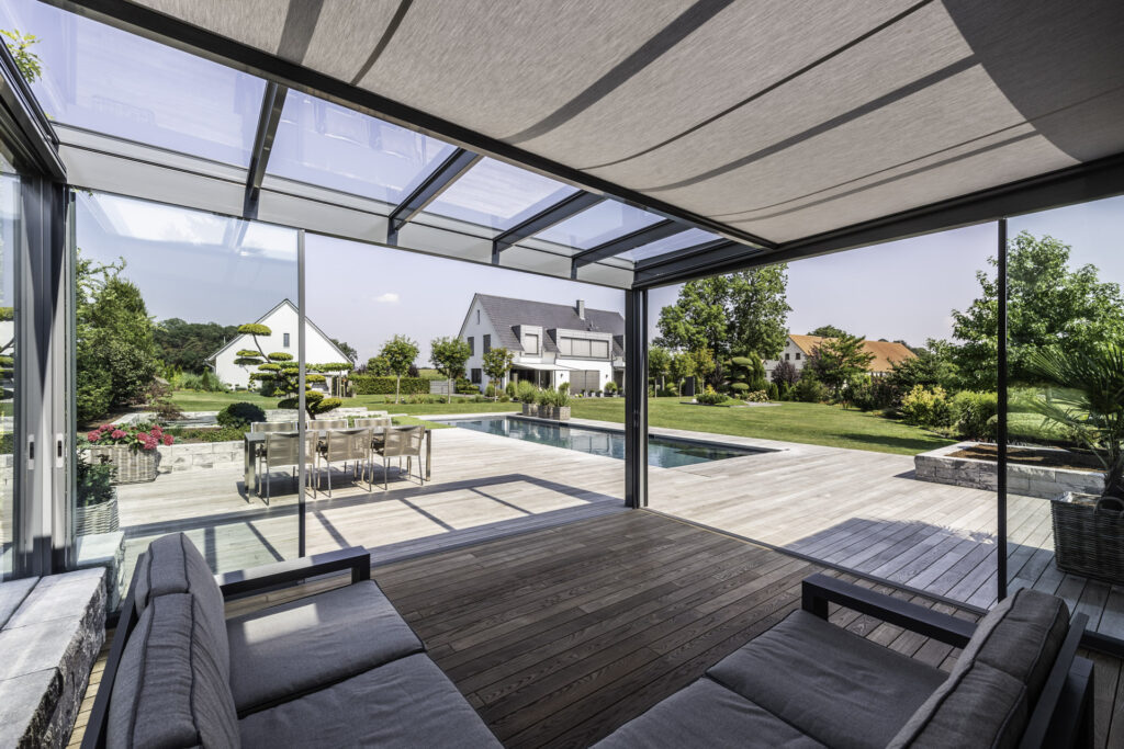 Auch ein Sommergarten profitiert von einer Verschattung